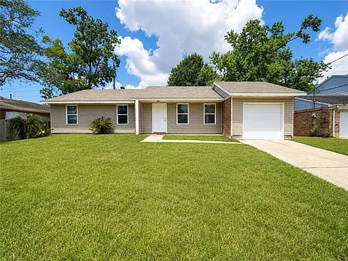 4011 Parkbrook Dr Photo 1 4011 Parkbrook Dr Photo 1