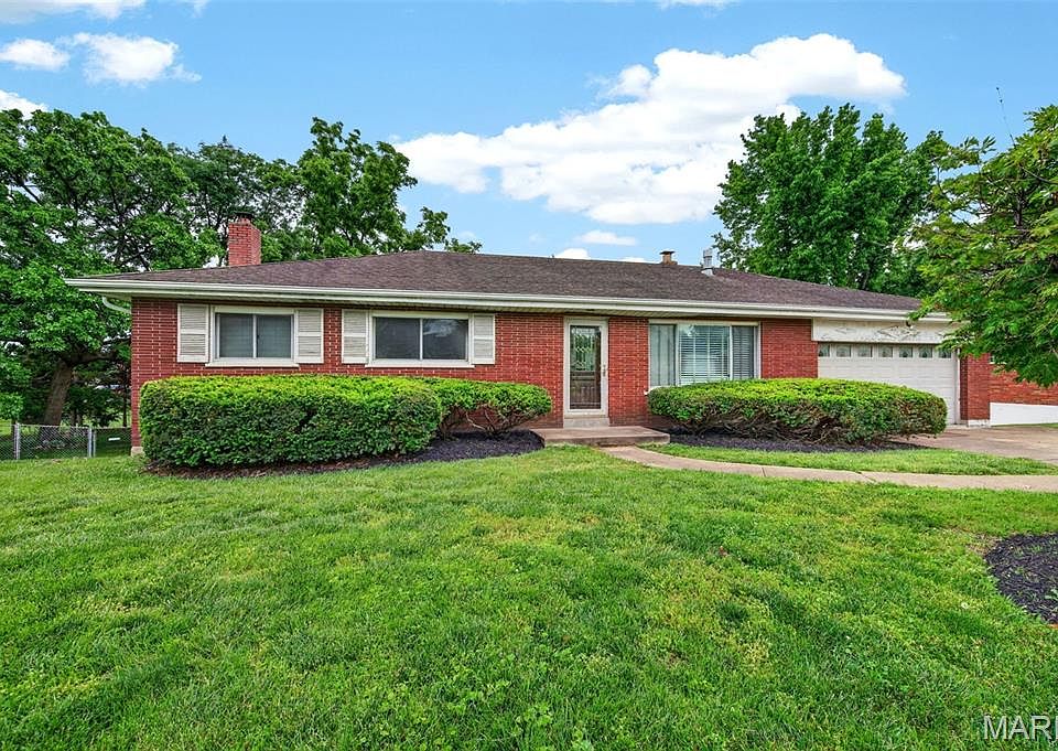 1st image of 11820 Parklind Dr
