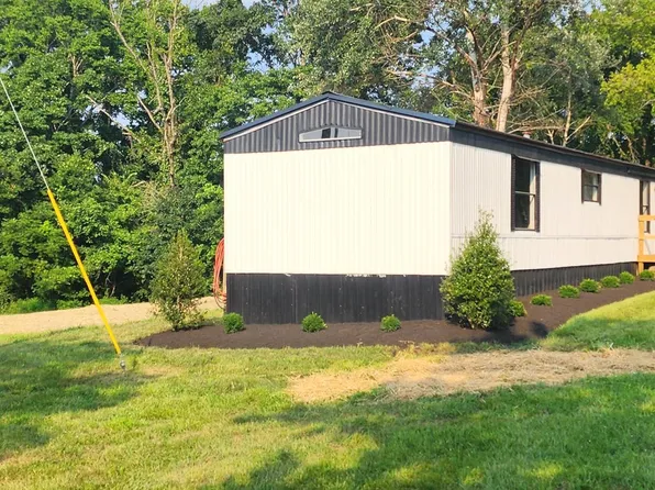 14615 Woody Shelton Rd, Hopkinsville, KY 42240