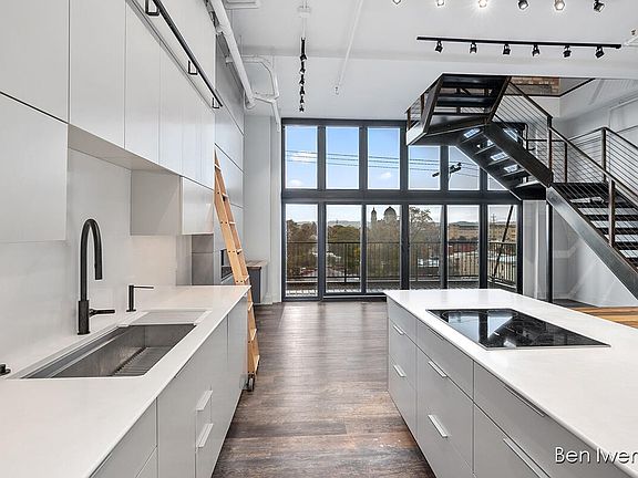 2nd image of 600 Broadway Ave NW APT 422