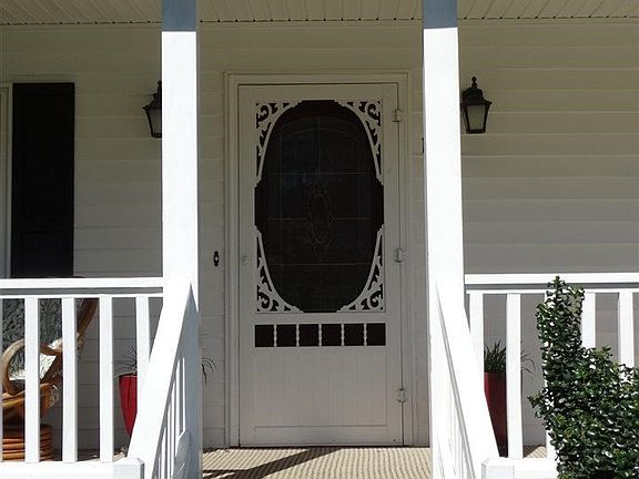 2nd image of 1201 Acorn Ct