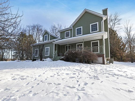 4th image of 25 Sugarloaf Mountain Road