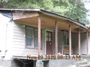 2611 Lower Pompey Rd, Shelbiana, KY 41562