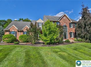 2949 Victoria Ln, Allentown, PA 18104