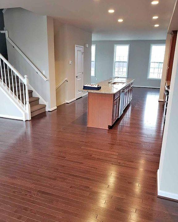 1st image of 2701 S Spurway Dr