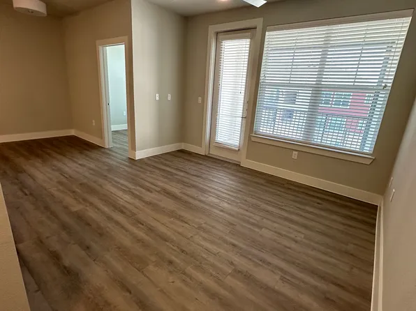 (undisclosed Address), San Marcos, TX 78666