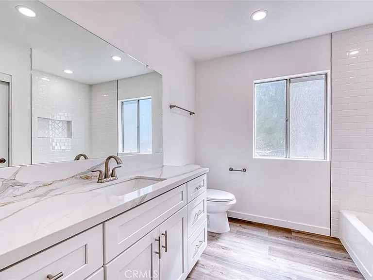522 W Sierra Madre Blvd #B — Photo 13