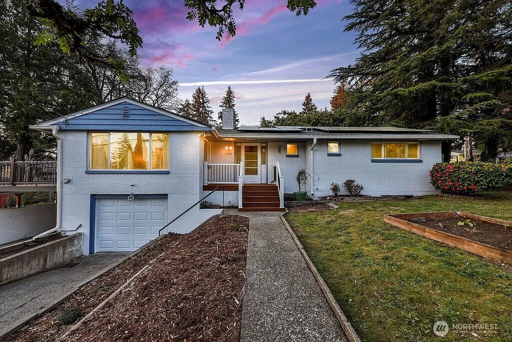 9105 104th Street SW photo 1