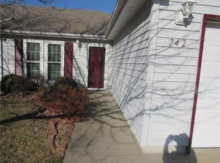 742 E Pinewood St, Gardner, KS 66030