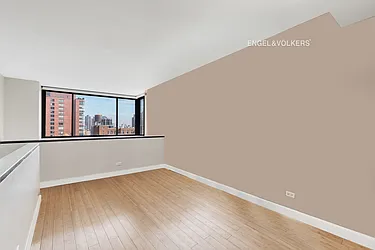 Rented by Engel & Völkers New York City