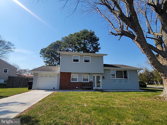 2nd image of 959 McDowell Dr