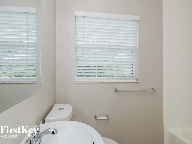 3044 Yanlee Ln — Photo 10