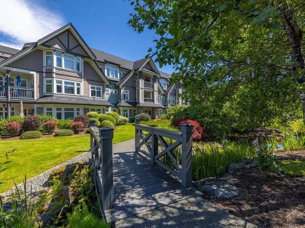 4480 Chatterton Way #211, Saanich, BC V8X 5H7