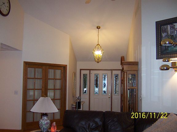3rd image of 2209 Aspen Dr
