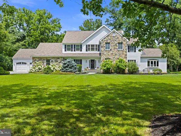 995 Baneswood Dr, Kennett Square, PA 19348