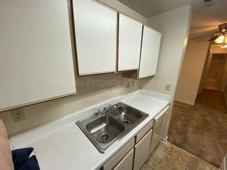 76 Red Maple Ct #100 — Photo 6