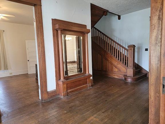 5th image of 1205 Downey St