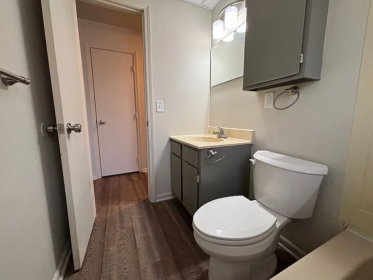 Brookside Apartments — Photo 47