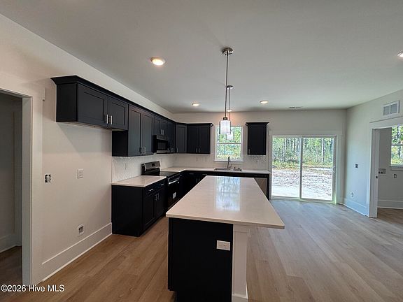 5th image of 523 Woodhaven Road