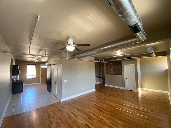 4th image of 905 N 16th St