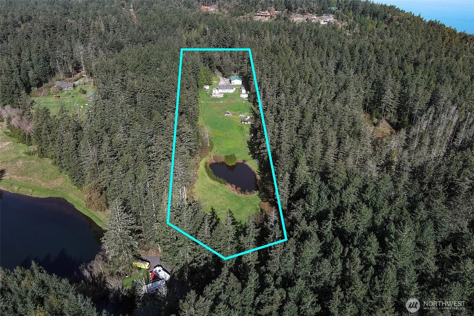 682 Misty Isle Drive photo 1