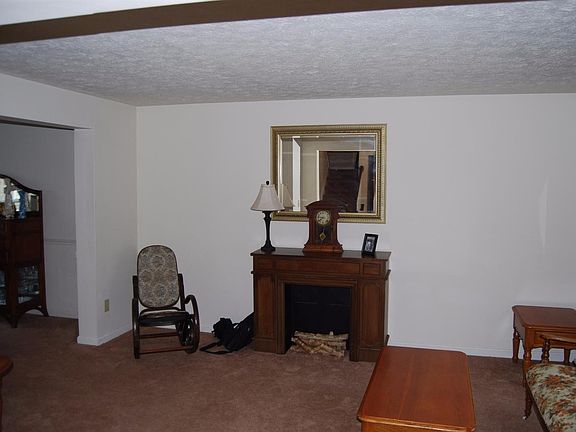 3rd image of 820 Arlington Ave