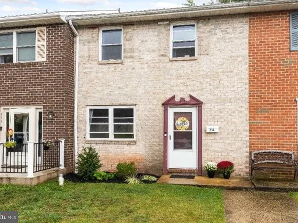 713 Jefferson St, Red Hill, PA 18076