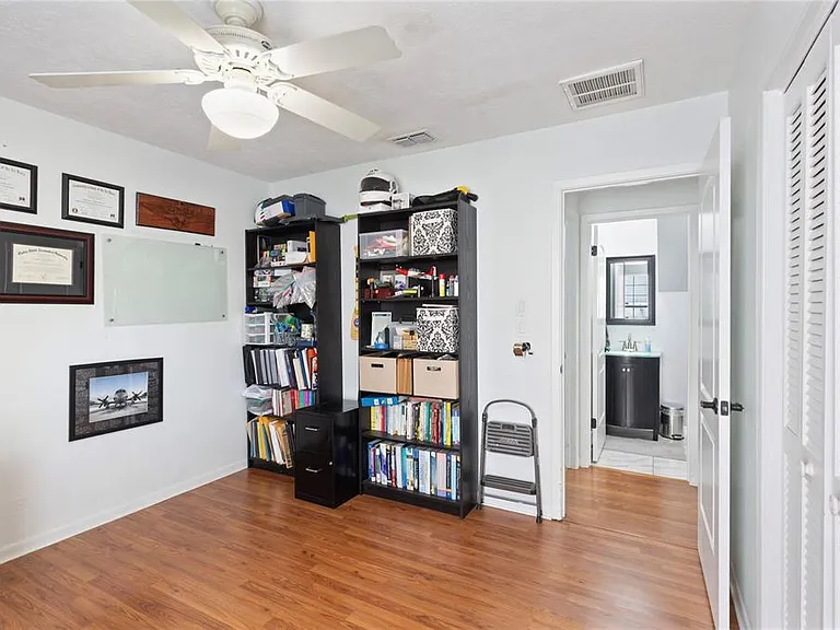 1925 Marla Ct — Photo 26