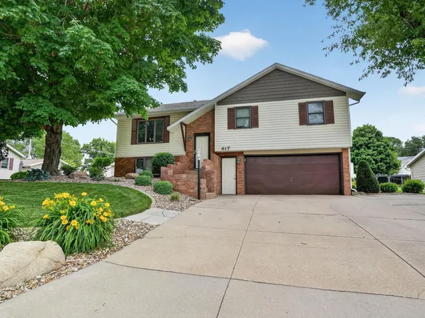 617 16th Ave, Gilbertville, IA 50634