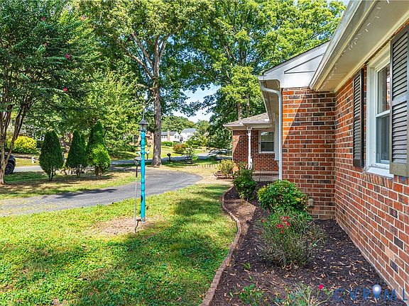 3rd image of 2125 Wynnewood Dr