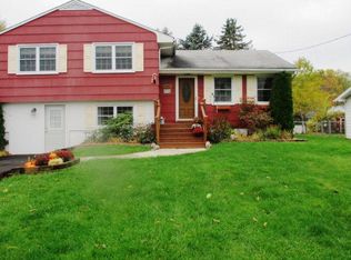 410 Hillview Dr, Elmira, NY 14904