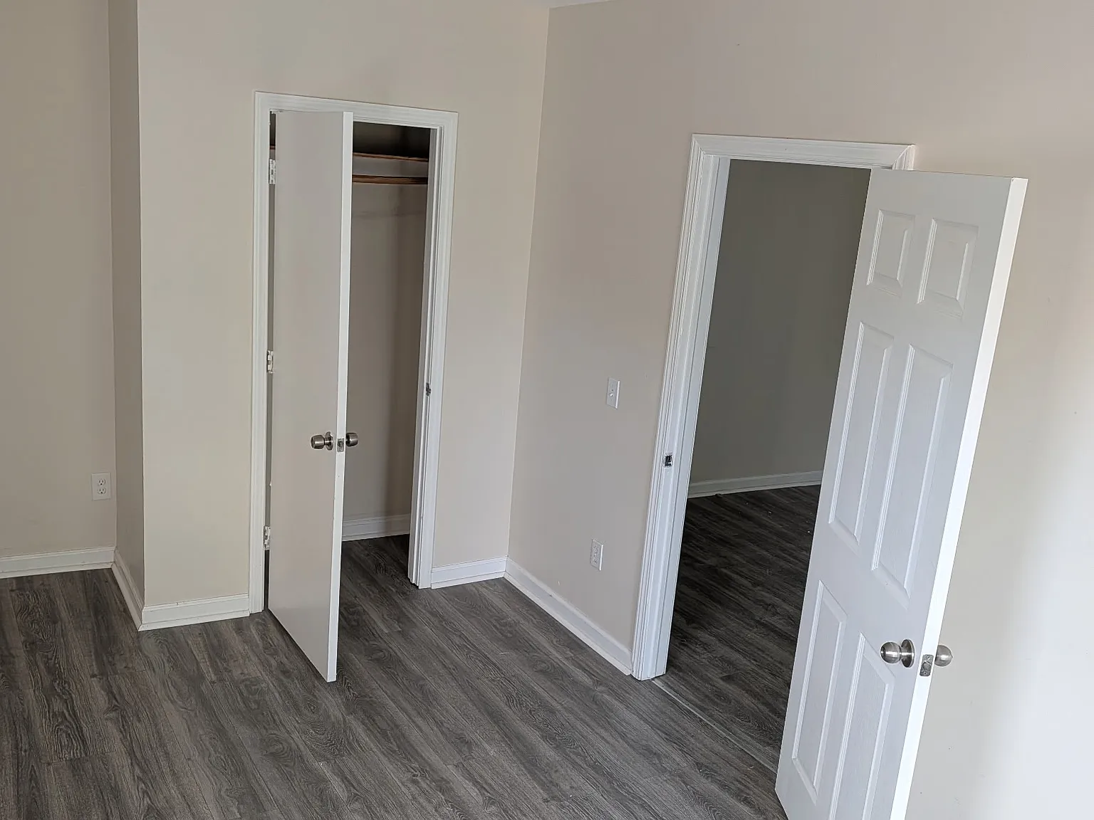 2 bed, 1000 sqft, $1,500 — Photo 3
