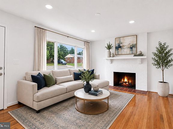 2nd image of 105 Chalmers Ave