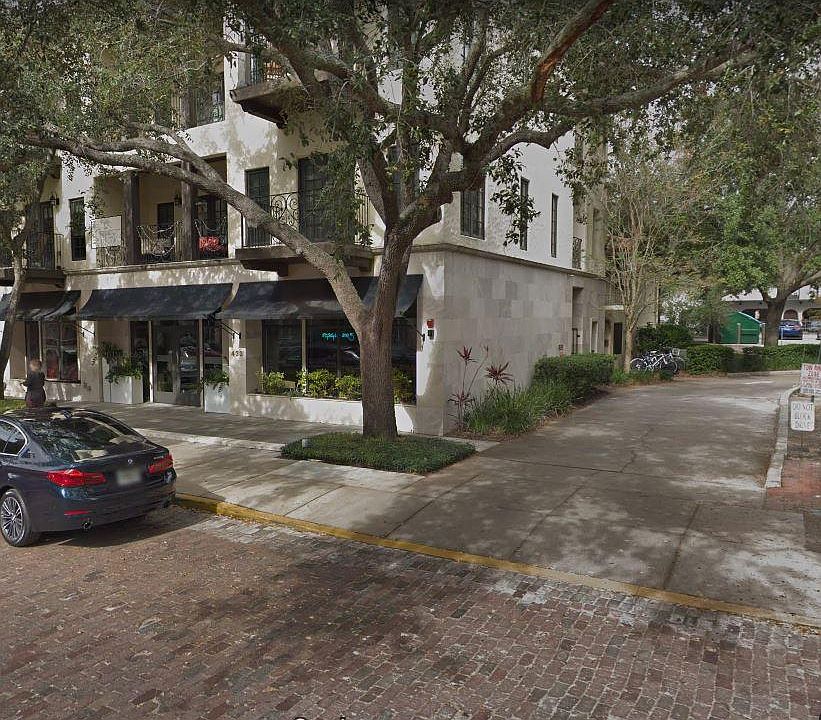 Apartment located in back of building, through a more quiet private entrance