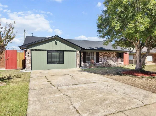 11007 Green Arbor Dr, Houston, TX 77089
