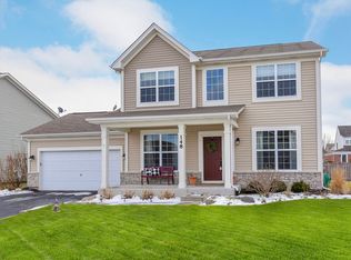 148 Bluegrass Pkwy, Oswego, IL 60543