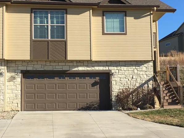 2128 Little Kitten Ave, Manhattan, KS 66503