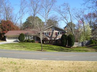 104 Timberland Dr, Dalton, GA 30721