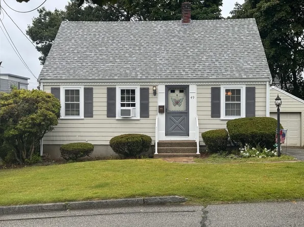 49 Edgeworth St, Weymouth, MA 02189