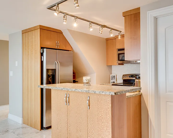1221 N Dearborn Pkwy #1210S — Photo 10