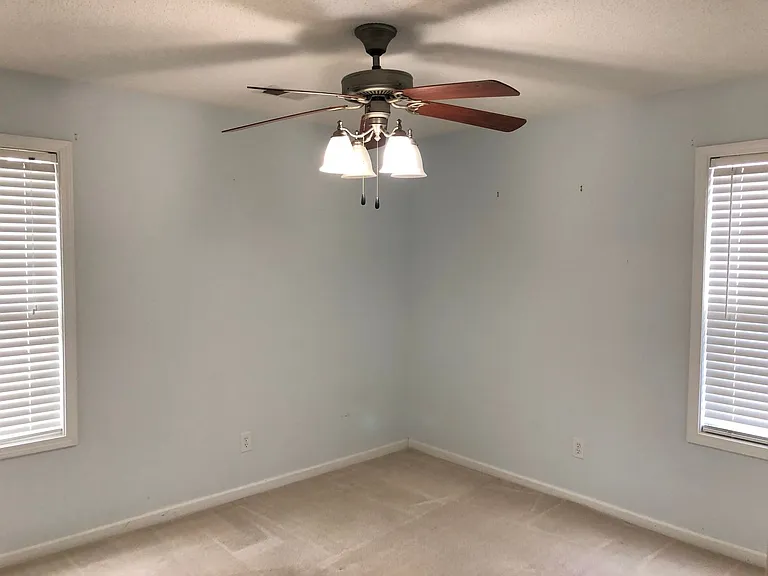 8727 Evangeline Dr — Photo 11