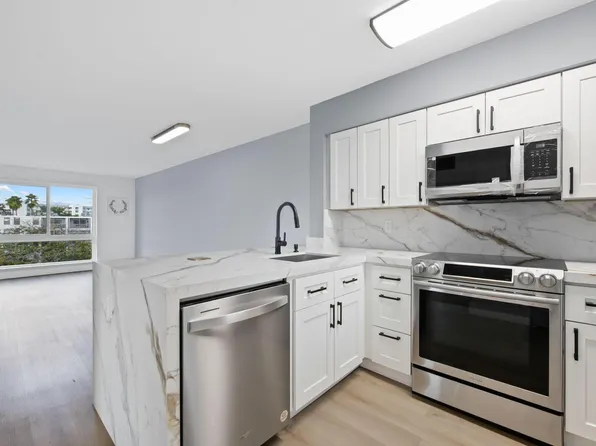 2106 S Cypress Bend Drive #501, Pompano Beach, FL 33069