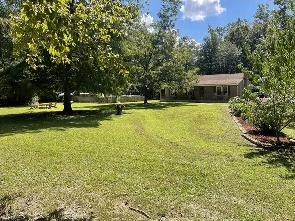9225 Ellis Rd, Spring Grove, VA 23881