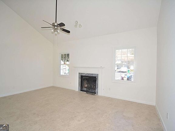 2nd image of 2381 Cove Rd