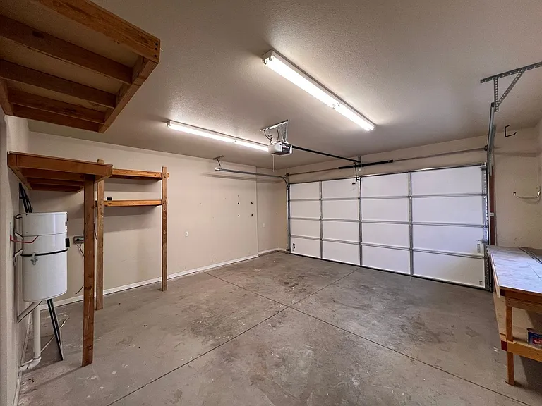 524 Discovery Dr — Photo 33