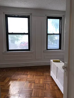 Rented by Urban Real Estate Property Group Inc | media 5