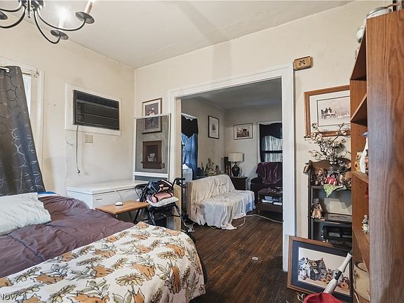 5th image of 9 Stoodt Ave