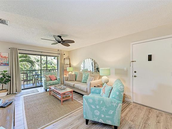 4th image of 756 White Pine Tree Rd APT 210