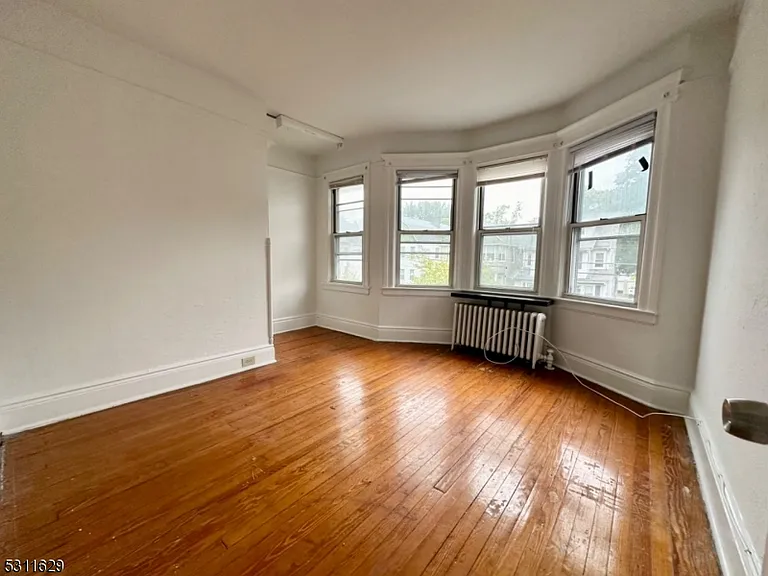 4B Swaine Pl — Photo 8