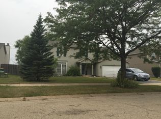 222 Magnolia Dr, North Aurora, IL 60542